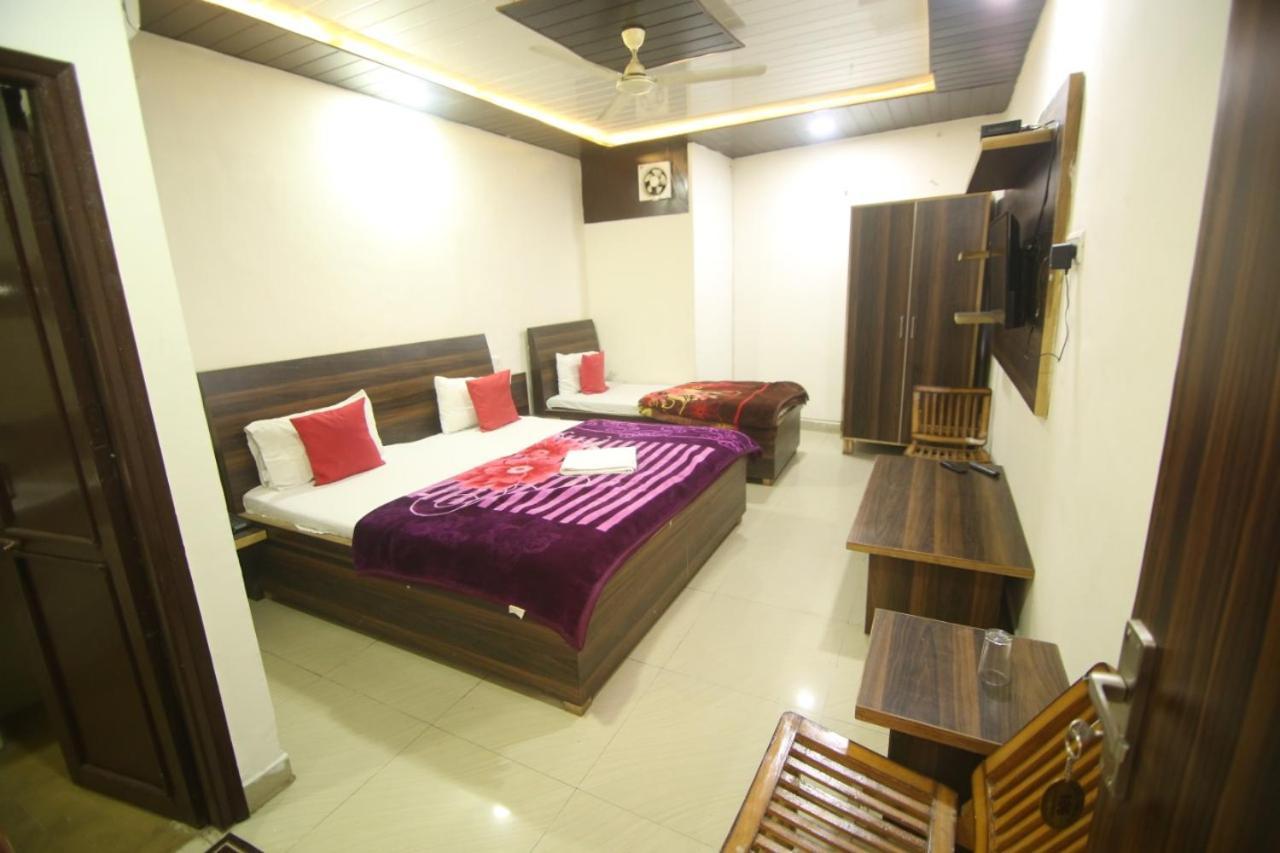 Hotel Amron45 Chandīgarh Exterior foto